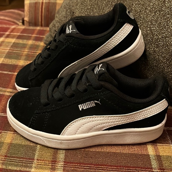 Puma Other - PUMA No-Lace Classics